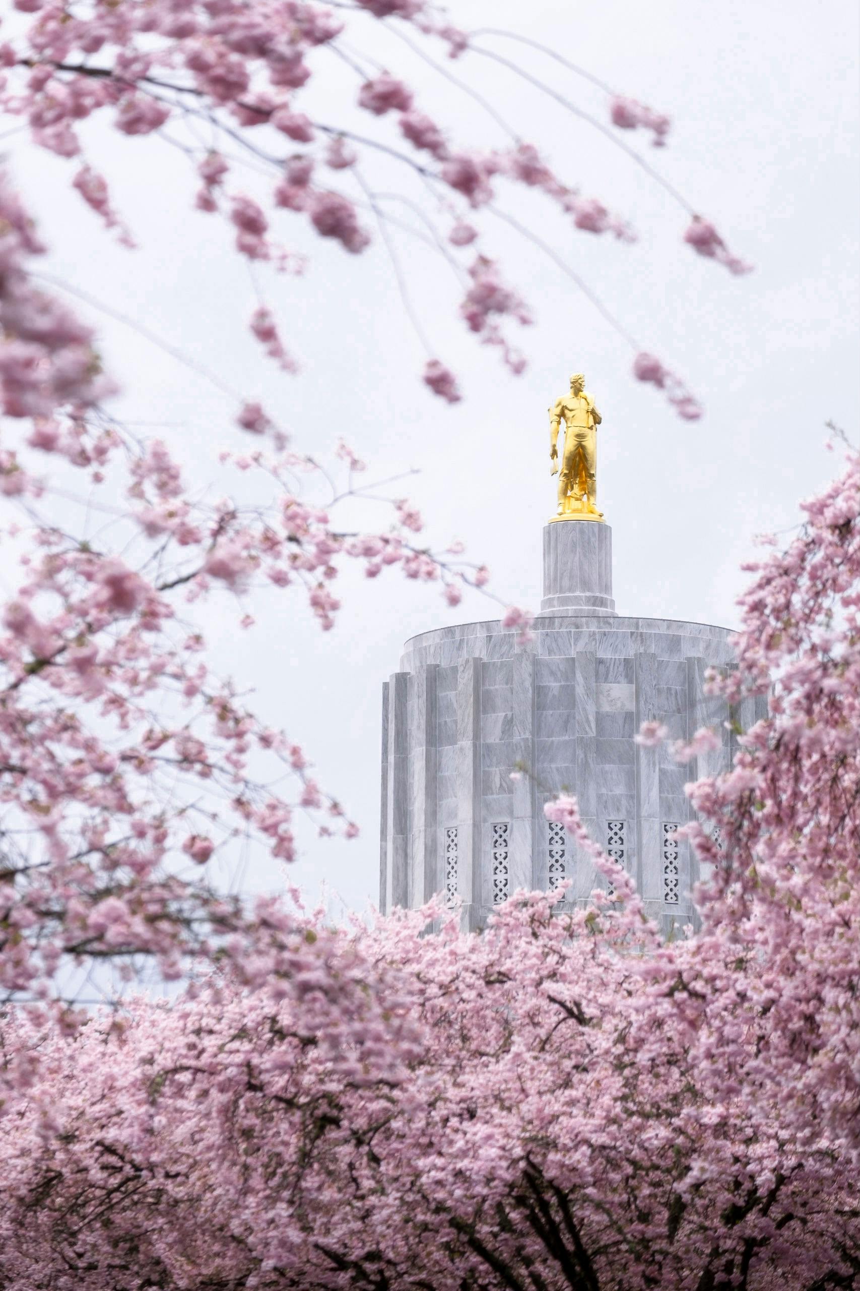 Oregon State Capitol Building